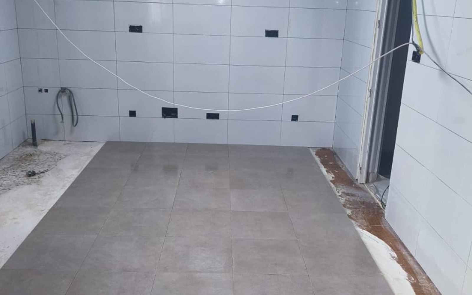 Cocina en fase de obra y redistribución